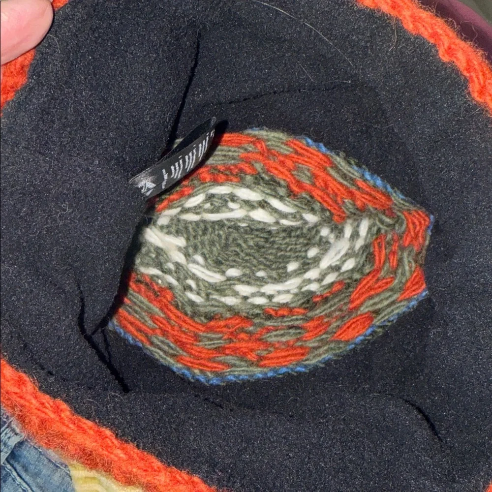 Loud Elephant Sheep Motif Wool Beanie - Picture 3 of 4